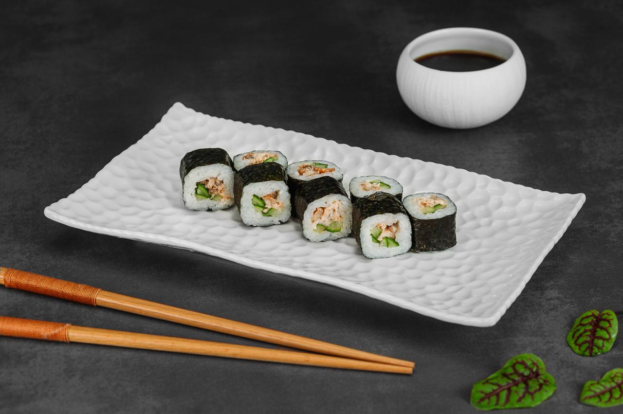 Фото РОЛЛ С УГРЕМ И ОГУРЦОМ