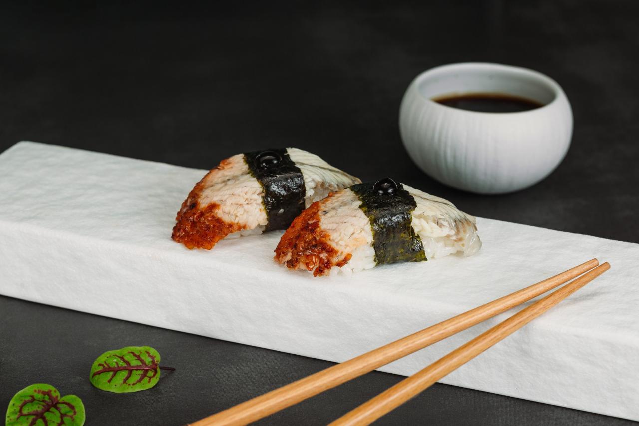 Фото ДВЕ СУШИ С УГРЕМ