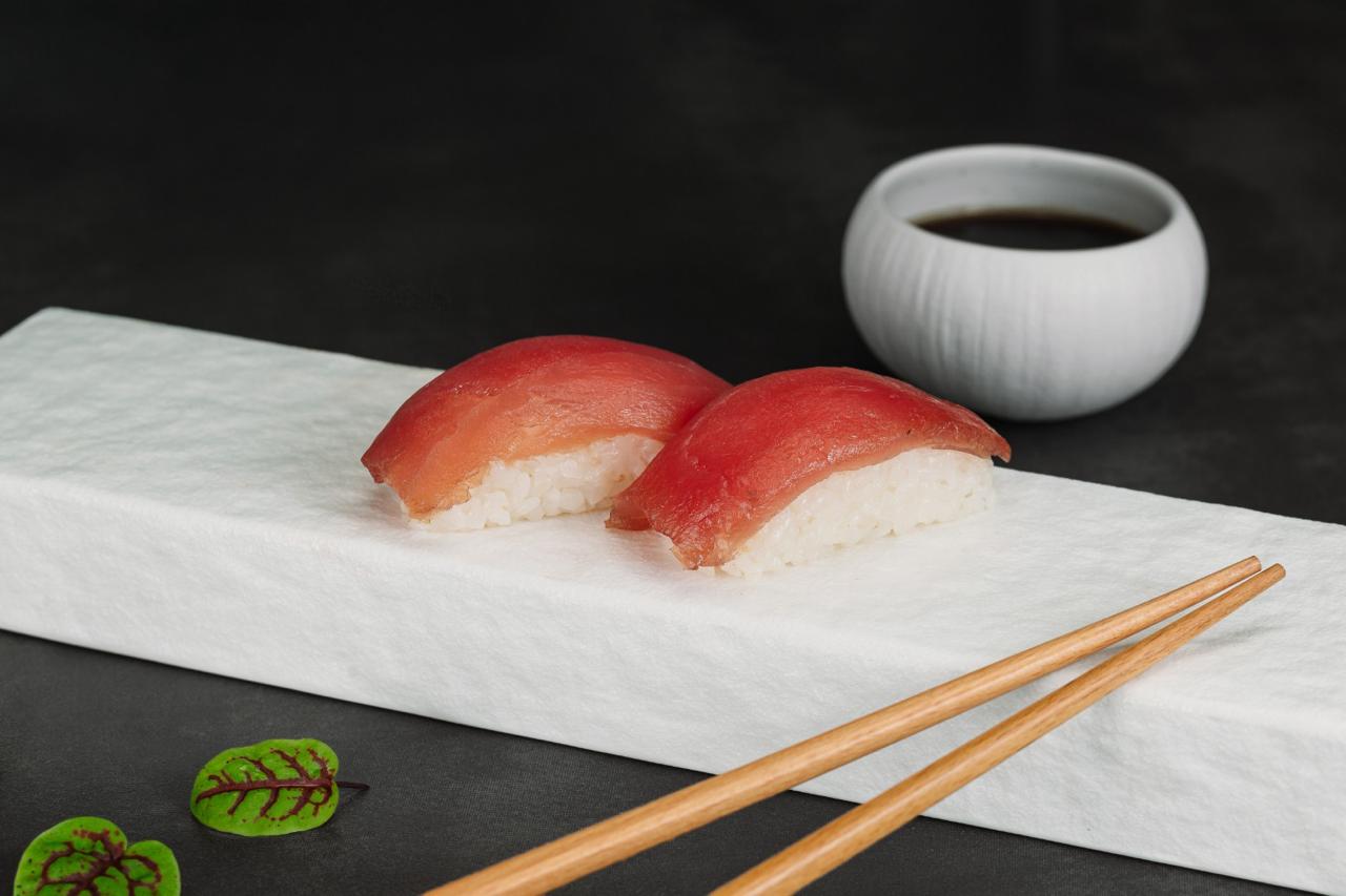 Фото ДВЕ СУШИ С ТУНЦОМ